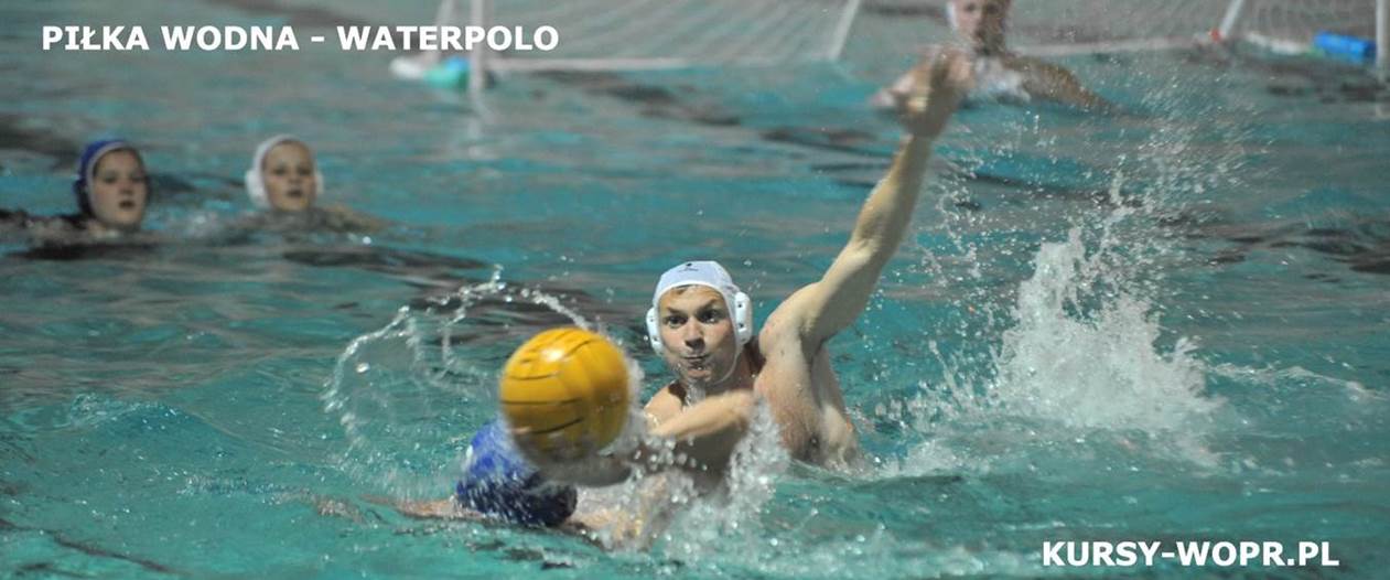 Obraz zawierający sport, zawody lekkoatletyczne, piłka wodna, sprzęt sportowy
Opis wygenerowany automatycznie